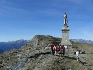 Xtrallusion offers independent self-guided Walking, Adventure, Activity, Skiing and Paragliding Holiday itineraries on the Italian Rivieras, in the Italian Lakes, in the Italian Alps and in some of the most beautiful corners of Italy.